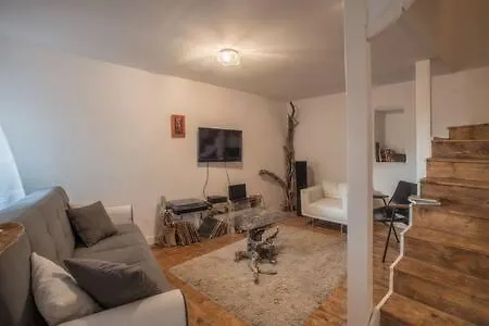 4 Limuna - Stone House *